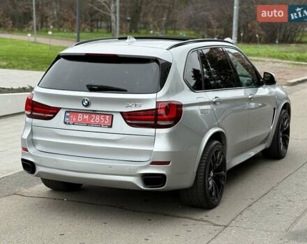 Сірий БМВ Х5, об'ємом двигуна 2.98 л та пробігом 140 тис. км за 27500 $, фото 6 на Automoto.ua