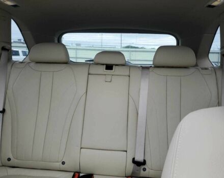Серый БМВ Х5, объемом двигателя 3 л и пробегом 54 тыс. км за 6800 $, фото 8 на Automoto.ua