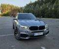 Серый БМВ Х5, объемом двигателя 3 л и пробегом 160 тыс. км за 34500 $, фото 1 на Automoto.ua