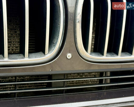 Серый БМВ Х5, объемом двигателя 3 л и пробегом 220 тыс. км за 25300 $, фото 34 на Automoto.ua