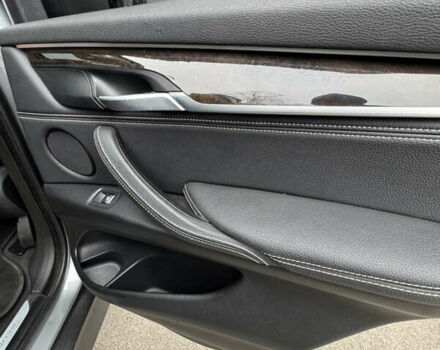 Сірий БМВ Х5, об'ємом двигуна 2 л та пробігом 161 тис. км за 23500 $, фото 27 на Automoto.ua