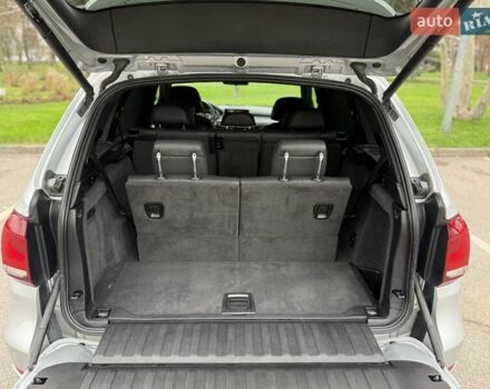 Сірий БМВ Х5, об'ємом двигуна 2.98 л та пробігом 140 тис. км за 27500 $, фото 25 на Automoto.ua