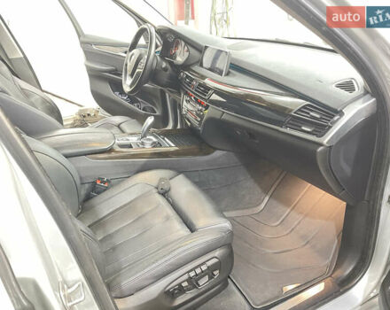 Серый БМВ Х5, объемом двигателя 2.99 л и пробегом 180 тыс. км за 28000 $, фото 12 на Automoto.ua