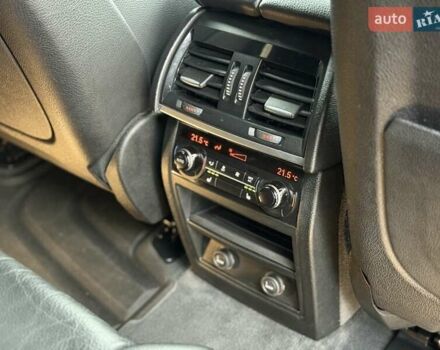 Сірий БМВ Х5, об'ємом двигуна 2.98 л та пробігом 140 тис. км за 27500 $, фото 26 на Automoto.ua