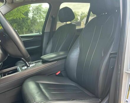 Серый БМВ Х5, объемом двигателя 3 л и пробегом 75 тыс. км за 21500 $, фото 7 на Automoto.ua