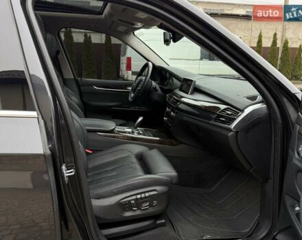 Серый БМВ Х5, объемом двигателя 3 л и пробегом 220 тыс. км за 25300 $, фото 77 на Automoto.ua