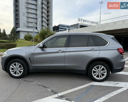 Серый БМВ Х5, объемом двигателя 2 л и пробегом 243 тыс. км за 27000 $, фото 12 на Automoto.ua