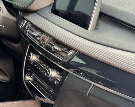 Сірий БМВ Х5, об'ємом двигуна 2.99 л та пробігом 193 тис. км за 27500 $, фото 24 на Automoto.ua