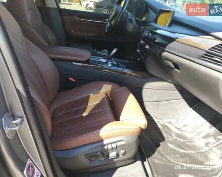 Серый БМВ Х5, объемом двигателя 2.99 л и пробегом 127 тыс. км за 41000 $, фото 5 на Automoto.ua