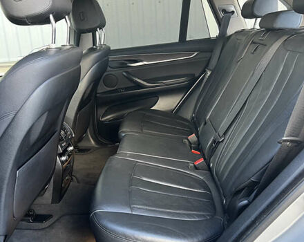 Сірий БМВ Х5, об'ємом двигуна 2.99 л та пробігом 193 тис. км за 27500 $, фото 33 на Automoto.ua