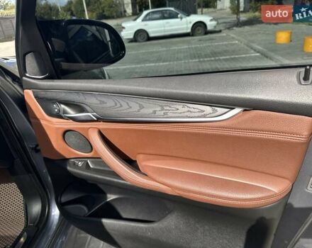 Серый БМВ Х5, объемом двигателя 2.99 л и пробегом 140 тыс. км за 42000 $, фото 9 на Automoto.ua