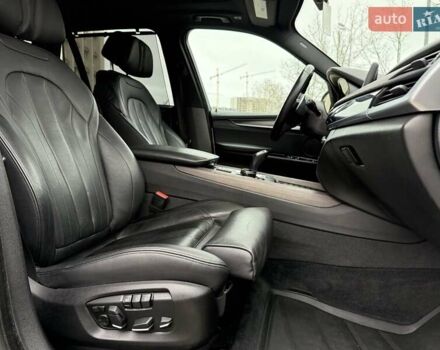 Сірий БМВ Х5, об'ємом двигуна 2.98 л та пробігом 140 тис. км за 27500 $, фото 34 на Automoto.ua