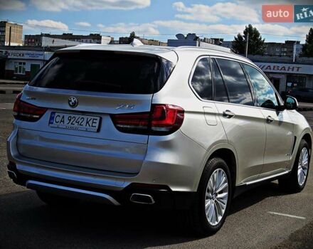 Сірий БМВ Х5, об'ємом двигуна 2 л та пробігом 160 тис. км за 27800 $, фото 2 на Automoto.ua