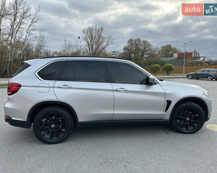 Серый БМВ Х5, объемом двигателя 3 л и пробегом 151 тыс. км за 20500 $, фото 5 на Automoto.ua