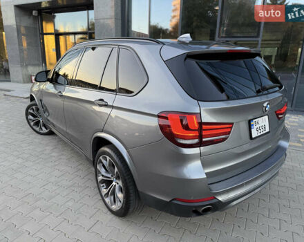 Серый БМВ Х5, объемом двигателя 3 л и пробегом 153 тыс. км за 24800 $, фото 12 на Automoto.ua