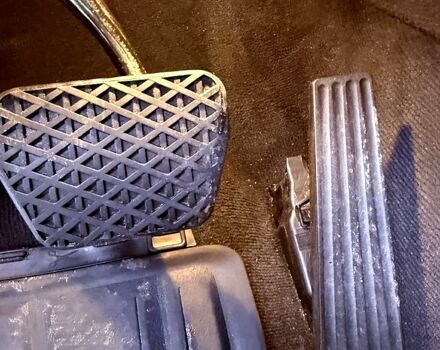 Серый БМВ Х5, объемом двигателя 3 л и пробегом 163 тыс. км за 41000 $, фото 10 на Automoto.ua