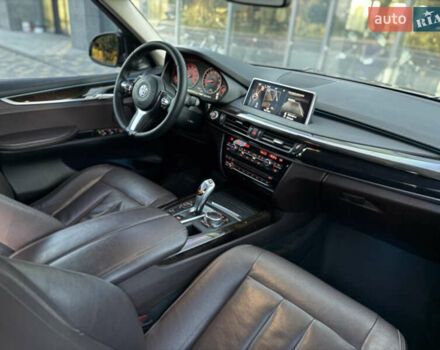 Серый БМВ Х5, объемом двигателя 3 л и пробегом 153 тыс. км за 24800 $, фото 21 на Automoto.ua
