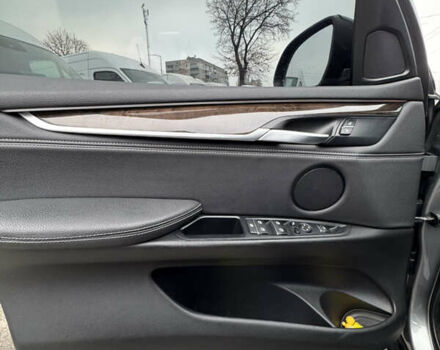 Сірий БМВ Х5, об'ємом двигуна 2 л та пробігом 161 тис. км за 23500 $, фото 14 на Automoto.ua