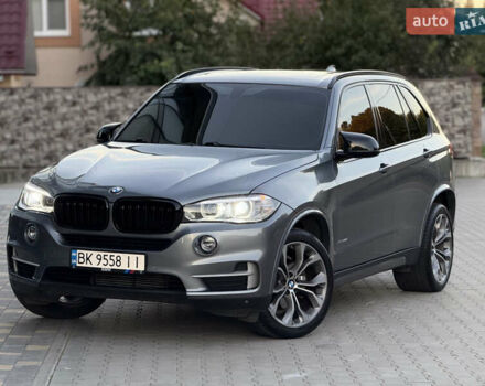 Серый БМВ Х5, объемом двигателя 3 л и пробегом 153 тыс. км за 24800 $, фото 1 на Automoto.ua