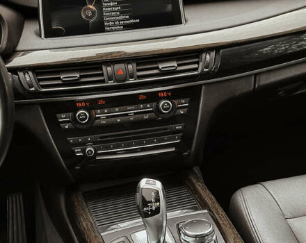 Серый БМВ Х5, объемом двигателя 0 л и пробегом 228 тыс. км за 24900 $, фото 11 на Automoto.ua