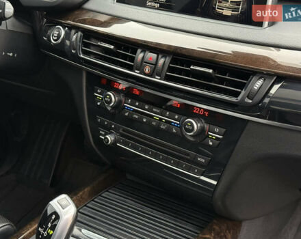 Серый БМВ Х5, объемом двигателя 3 л и пробегом 220 тыс. км за 25300 $, фото 83 на Automoto.ua