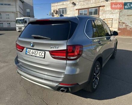 Серый БМВ Х5, объемом двигателя 2.98 л и пробегом 210 тыс. км за 24000 $, фото 3 на Automoto.ua