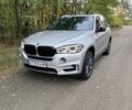 Серый БМВ Х5, объемом двигателя 3 л и пробегом 105 тыс. км за 24000 $, фото 1 на Automoto.ua