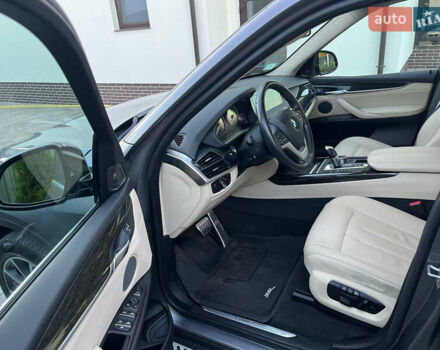 Сірий БМВ Х5, об'ємом двигуна 2.98 л та пробігом 146 тис. км за 25500 $, фото 3 на Automoto.ua