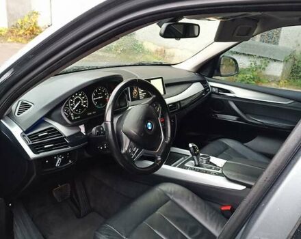 Серый БМВ Х5, объемом двигателя 2 л и пробегом 177 тыс. км за 19900 $, фото 7 на Automoto.ua