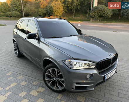 Серый БМВ Х5, объемом двигателя 3 л и пробегом 153 тыс. км за 24800 $, фото 6 на Automoto.ua