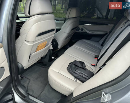 Серый БМВ Х5, объемом двигателя 3 л и пробегом 230 тыс. км за 36000 $, фото 20 на Automoto.ua