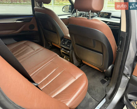 Серый БМВ Х5, объемом двигателя 2 л и пробегом 89 тыс. км за 27000 $, фото 31 на Automoto.ua