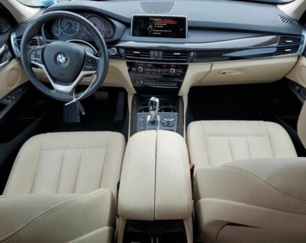 Серый БМВ Х5, объемом двигателя 3 л и пробегом 54 тыс. км за 6800 $, фото 6 на Automoto.ua