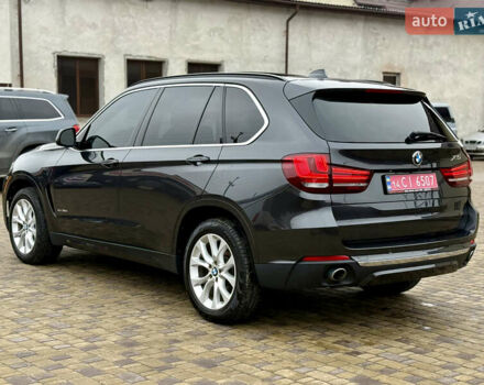 Серый БМВ Х5, объемом двигателя 3 л и пробегом 220 тыс. км за 25300 $, фото 18 на Automoto.ua