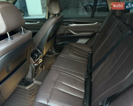 Серый БМВ Х5, объемом двигателя 3 л и пробегом 153 тыс. км за 24800 $, фото 23 на Automoto.ua