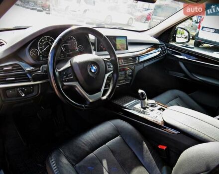 Сірий БМВ Х5, об'ємом двигуна 2 л та пробігом 160 тис. км за 27800 $, фото 6 на Automoto.ua