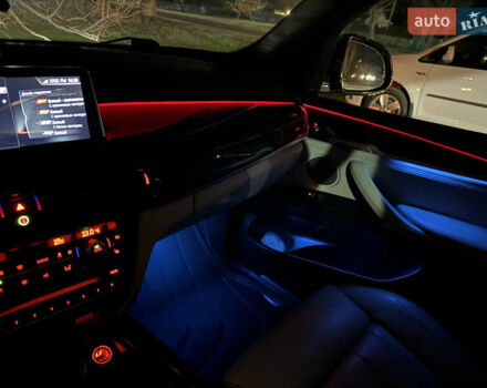 Сірий БМВ Х5, об'ємом двигуна 2.98 л та пробігом 191 тис. км за 26000 $, фото 26 на Automoto.ua