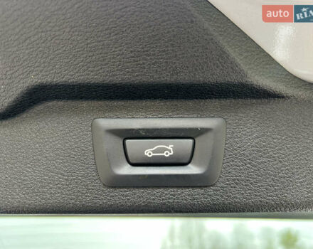 Серый БМВ Х5, объемом двигателя 2 л и пробегом 246 тыс. км за 18850 $, фото 19 на Automoto.ua