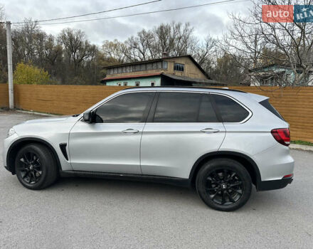 Серый БМВ Х5, объемом двигателя 3 л и пробегом 151 тыс. км за 20500 $, фото 4 на Automoto.ua