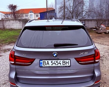 Серый БМВ Х5, объемом двигателя 3 л и пробегом 163 тыс. км за 41000 $, фото 2 на Automoto.ua