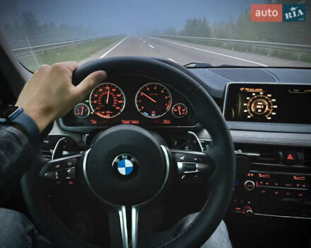 Серый БМВ Х5, объемом двигателя 2 л и пробегом 120 тыс. км за 37700 $, фото 2 на Automoto.ua