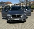Серый БМВ Х5, объемом двигателя 2 л и пробегом 165 тыс. км за 27500 $, фото 3 на Automoto.ua