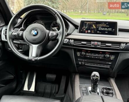 Сірий БМВ Х5, об'ємом двигуна 2.98 л та пробігом 140 тис. км за 27500 $, фото 37 на Automoto.ua