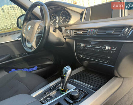 Сірий БМВ Х5, об'ємом двигуна 2.99 л та пробігом 131 тис. км за 27850 $, фото 24 на Automoto.ua