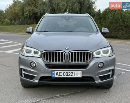 Серый БМВ Х5, объемом двигателя 2 л и пробегом 243 тыс. км за 27000 $, фото 6 на Automoto.ua