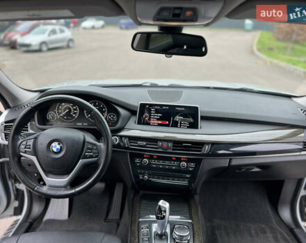 Серый БМВ Х5, объемом двигателя 2 л и пробегом 246 тыс. км за 18850 $, фото 28 на Automoto.ua