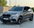 Серый БМВ Х5, объемом двигателя 3 л и пробегом 170 тыс. км за 39997 $, фото 1 на Automoto.ua