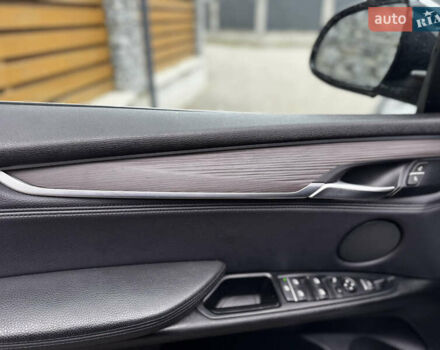 Серый БМВ Х5, объемом двигателя 3 л и пробегом 127 тыс. км за 19700 $, фото 18 на Automoto.ua