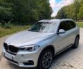 Серый БМВ Х5, объемом двигателя 3 л и пробегом 130 тыс. км за 27500 $, фото 1 на Automoto.ua