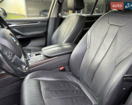 Серый БМВ Х5, объемом двигателя 2 л и пробегом 243 тыс. км за 27000 $, фото 13 на Automoto.ua